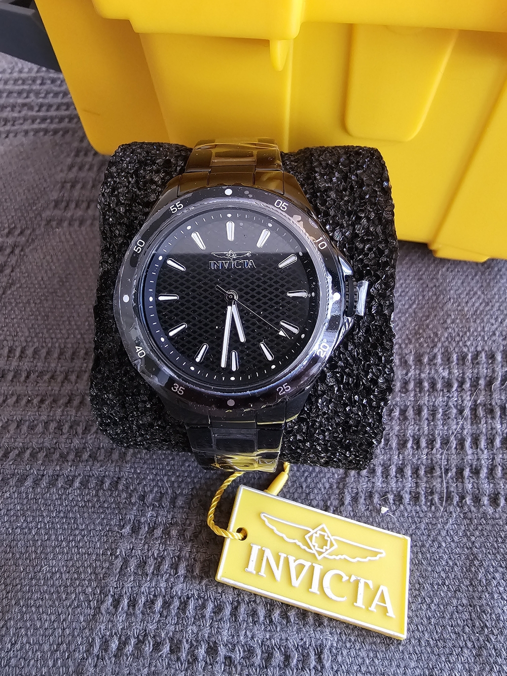 Invicta Black Stainless Steel Watch - Sleek Black Dial